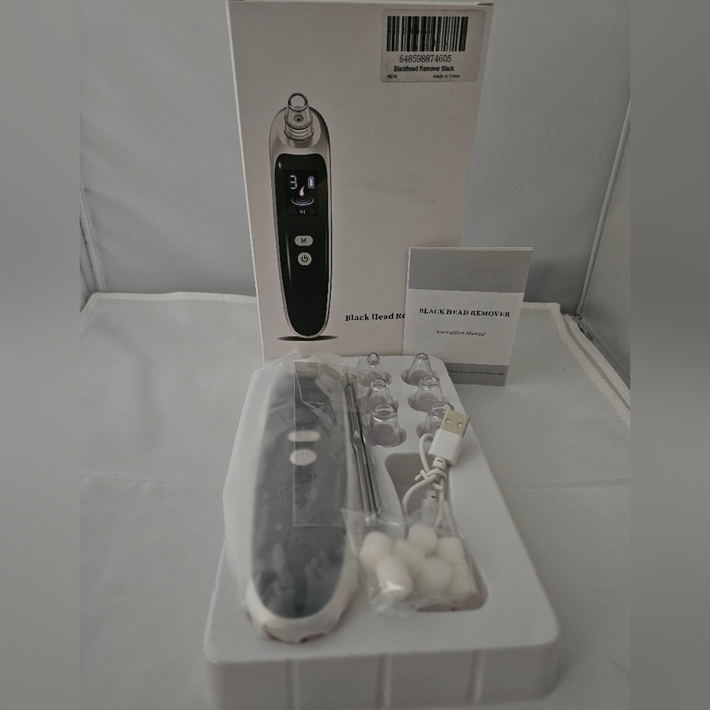 NEW IN BOX - Electric Blackhead Remover Vacuum